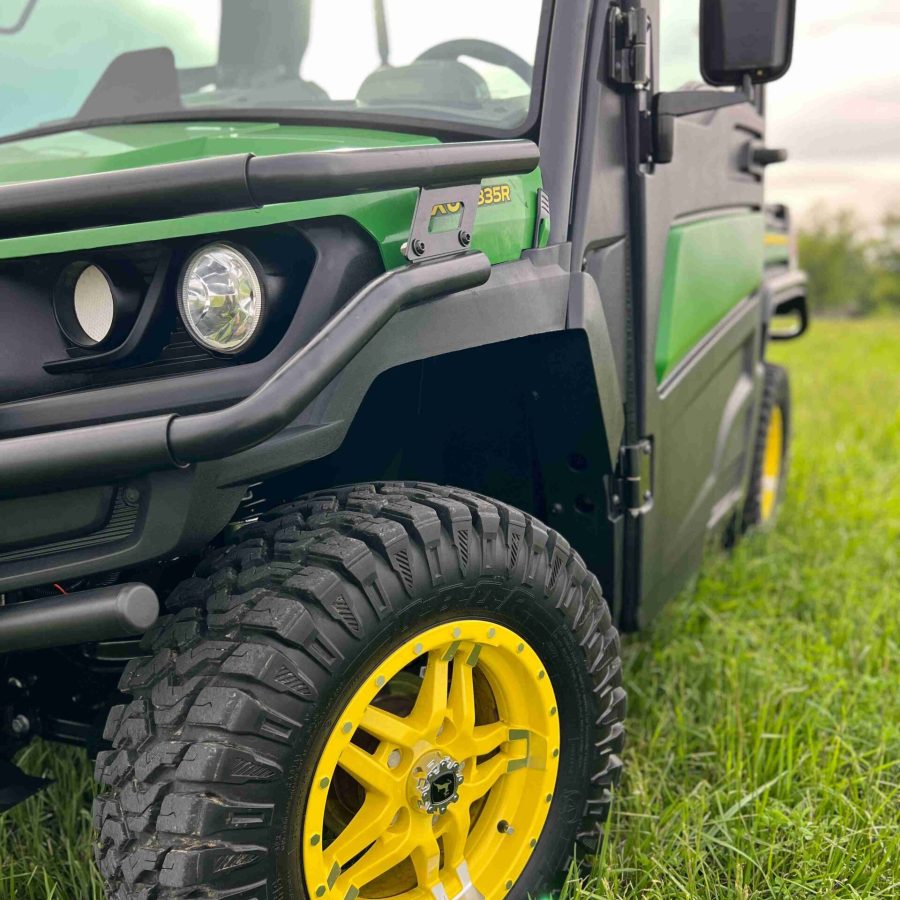 2023-john-deere-gator-835r-12